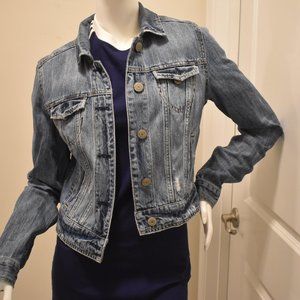 AMERICAN EAGLE OUTFITTERS- Denim jacket (USED)